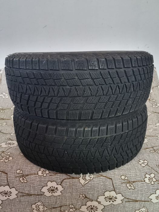 Шина для автомобил,