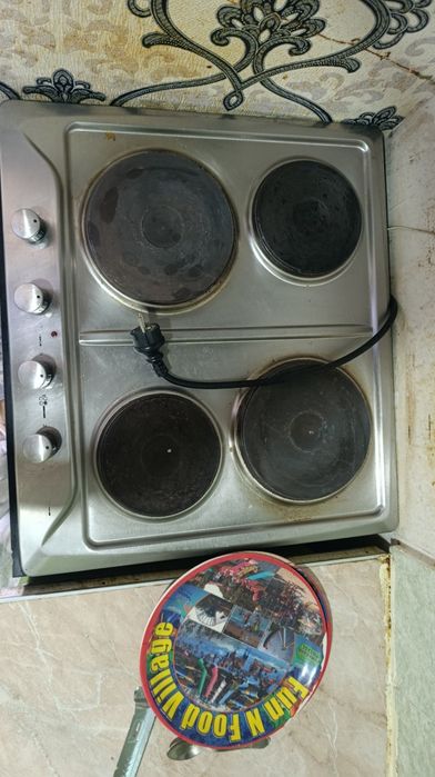 Электрическая плита. Хорошее состояние