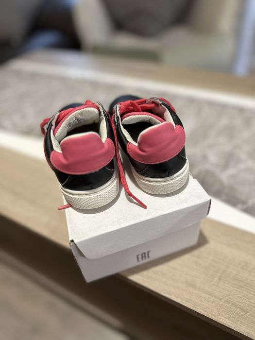 Детски маратонки guess