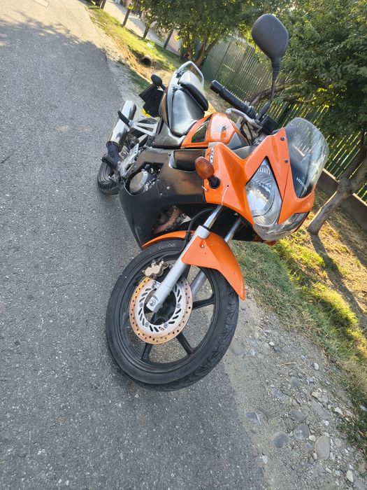 Vand sau Schimb cu cross Honda Cbr 125
