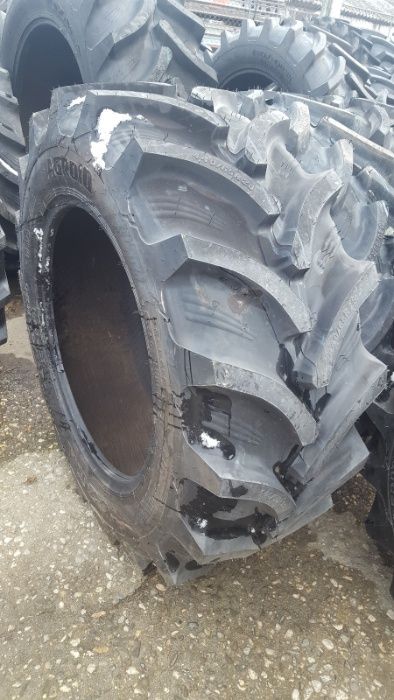 440/65 R28 OZKA Radiale cu livrare rapida TUBELESS Cases Fendt TVA