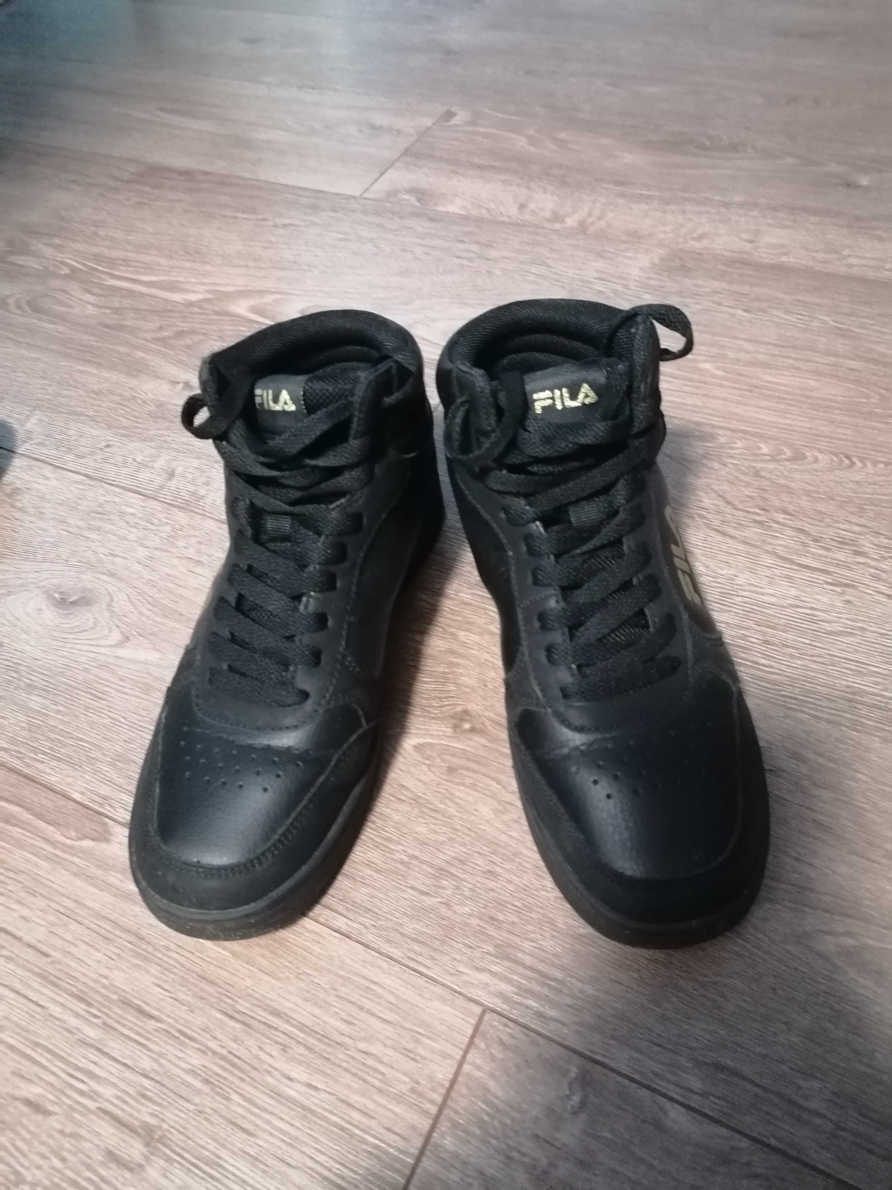 Дамски кецове Fila 37 номер