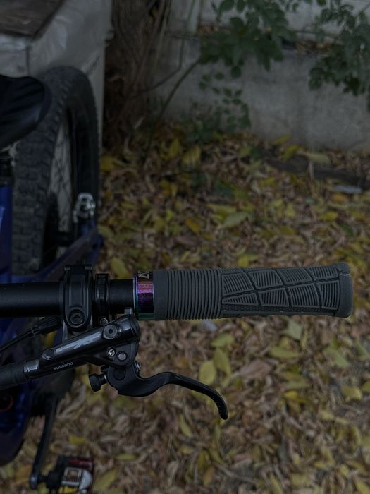 VAND/SCHIMB Trek slash 8 2023