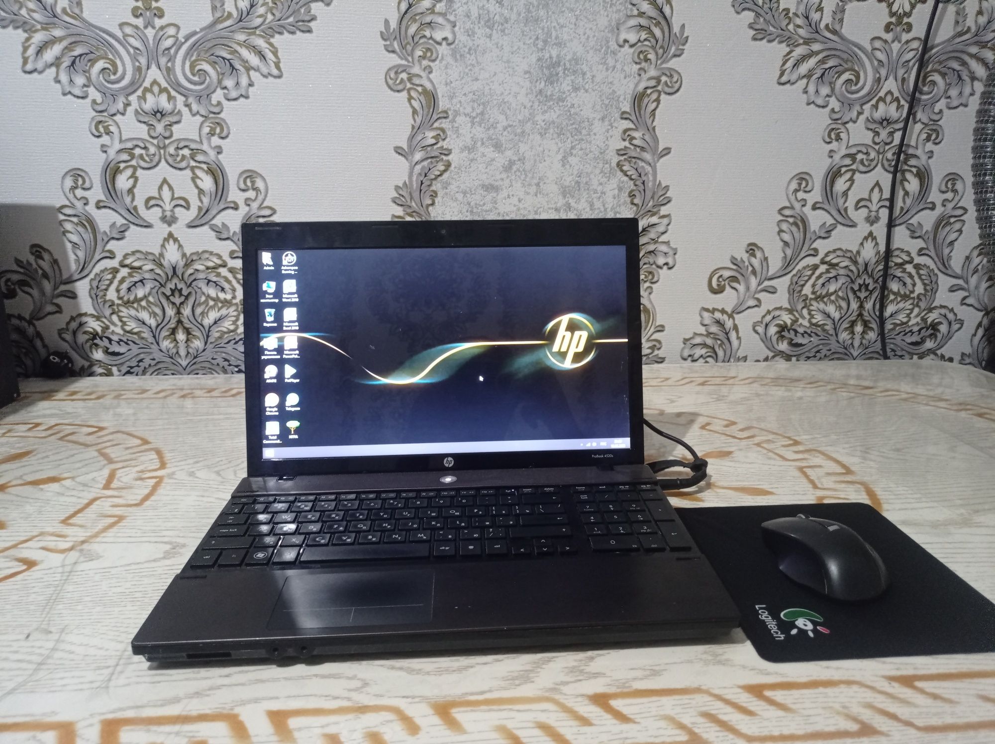 Noutbuk HP Core i3. 1 TB (1000 GB)