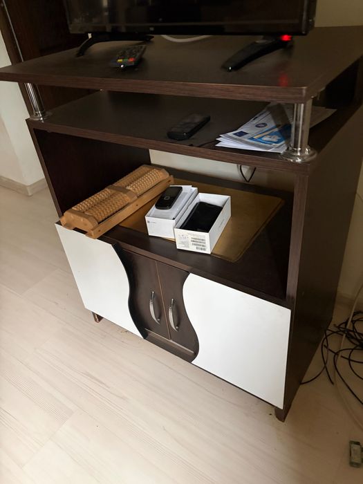 Pat matrimonial 200x220 și comoda TV