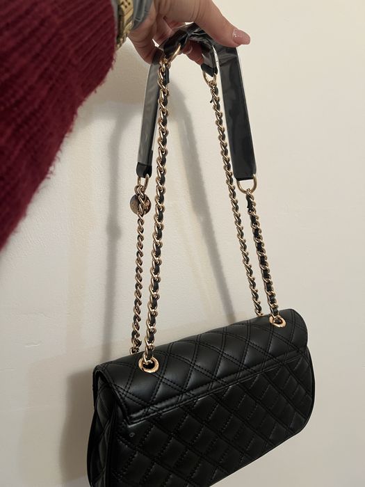 Дамска чанта Guess