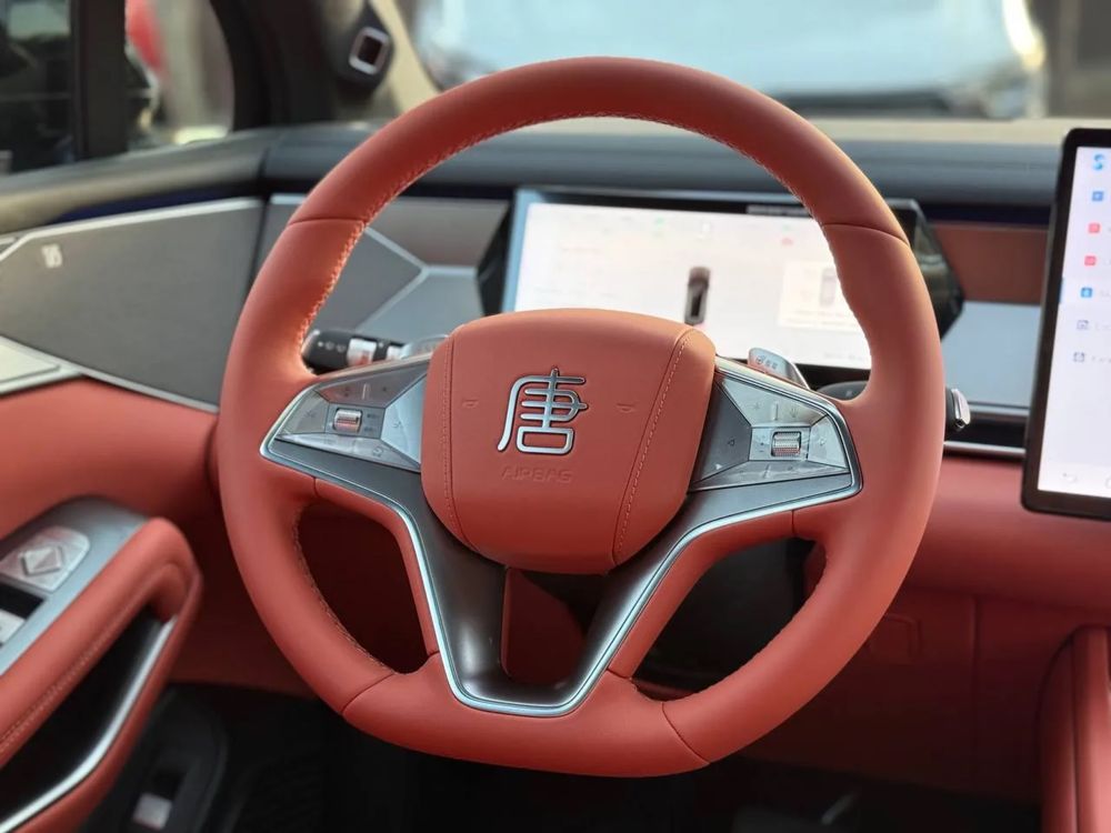 BYD Tang L 4WD Full Мокрый асфальт 2025