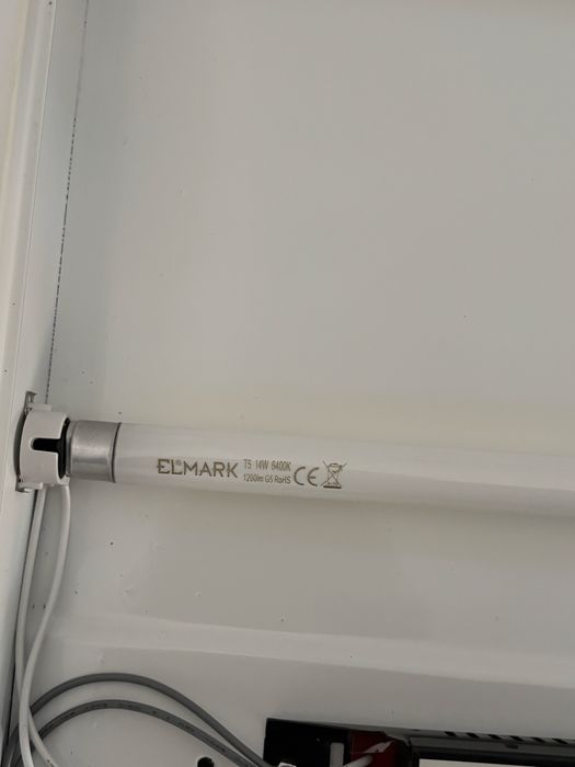 Луминисцентни лампи 15бр 250 лв общо 15 4W 6400К 1200ml G5 RoHS