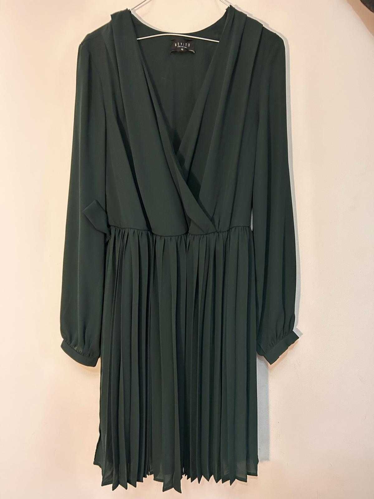 Rochie elegantă în nuanța de verde închis