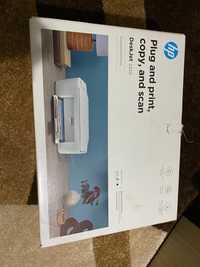 Vând imprimanta HP DeskJet 2320