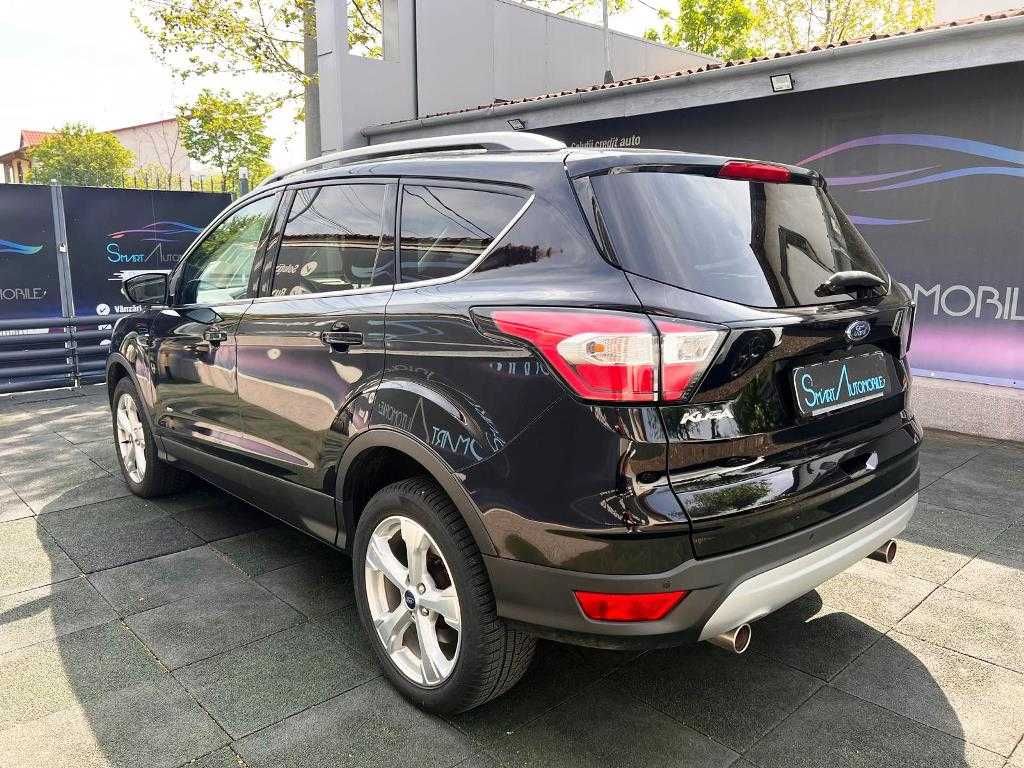 Ford Kuga  4x4 Powershift Titanium 150