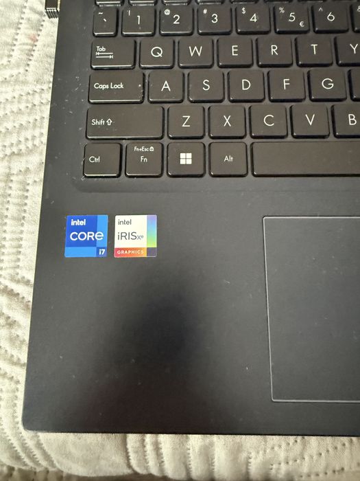 Asus Vivobook i7
