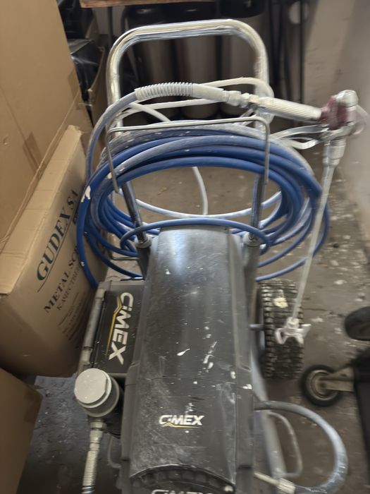 Машина за безвъздушно боядисване и шпакловка CIMEX X690LP