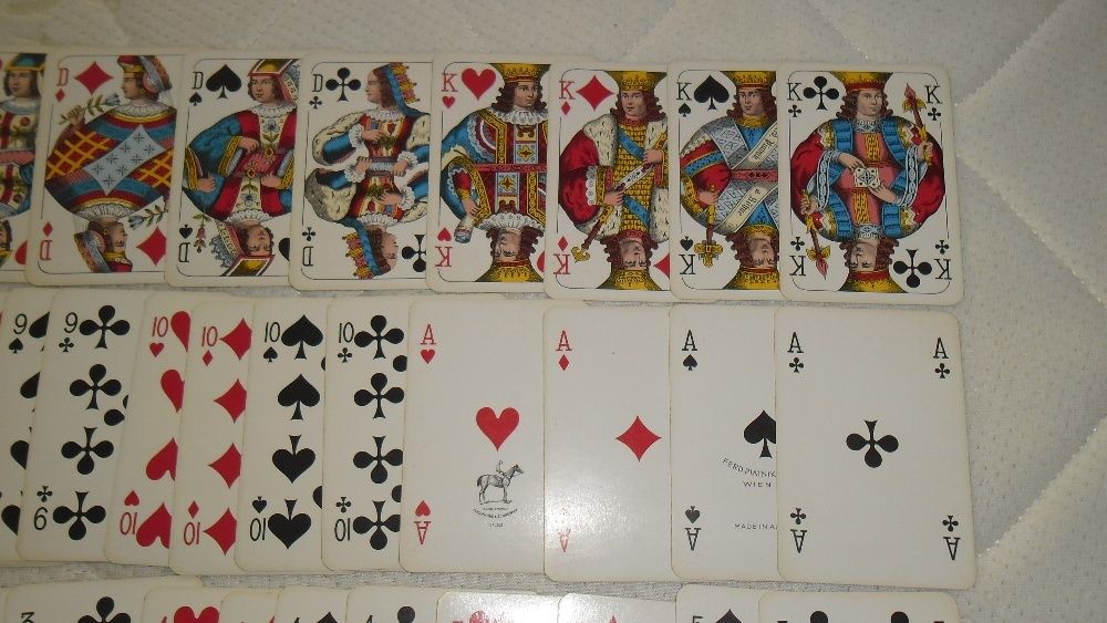 Carti de joc Piatnik Austria anii 90