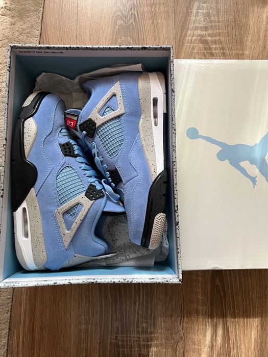Air Jordan 4 RETRO