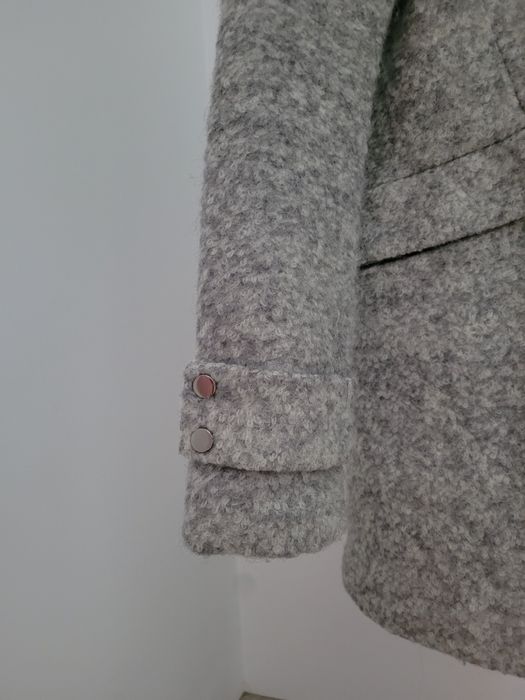 Palton marca Mohito mărimea 34