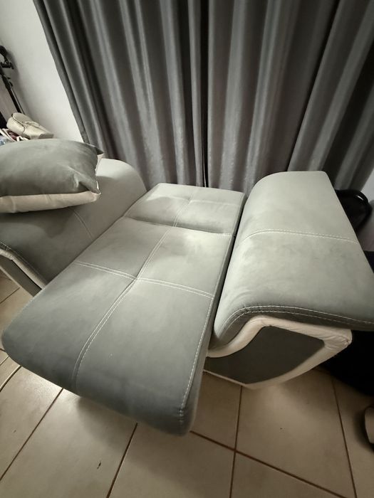 Fotoliu extensibil cu spatiu de depozitare