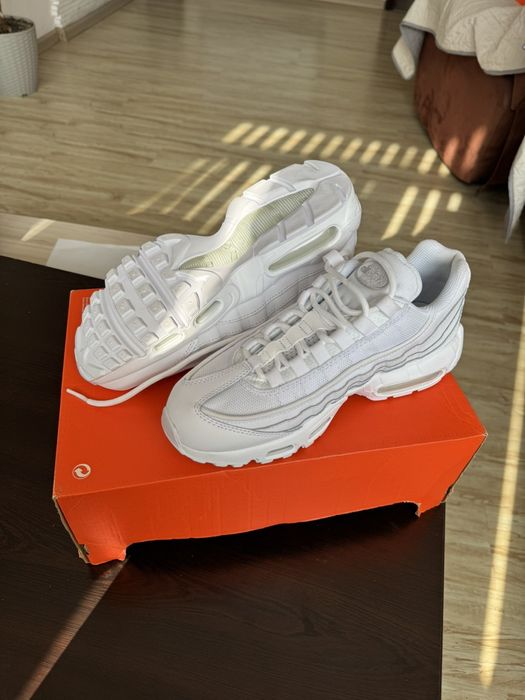 Nike Air Max 95 Бели ОРИГИНАЛНИ