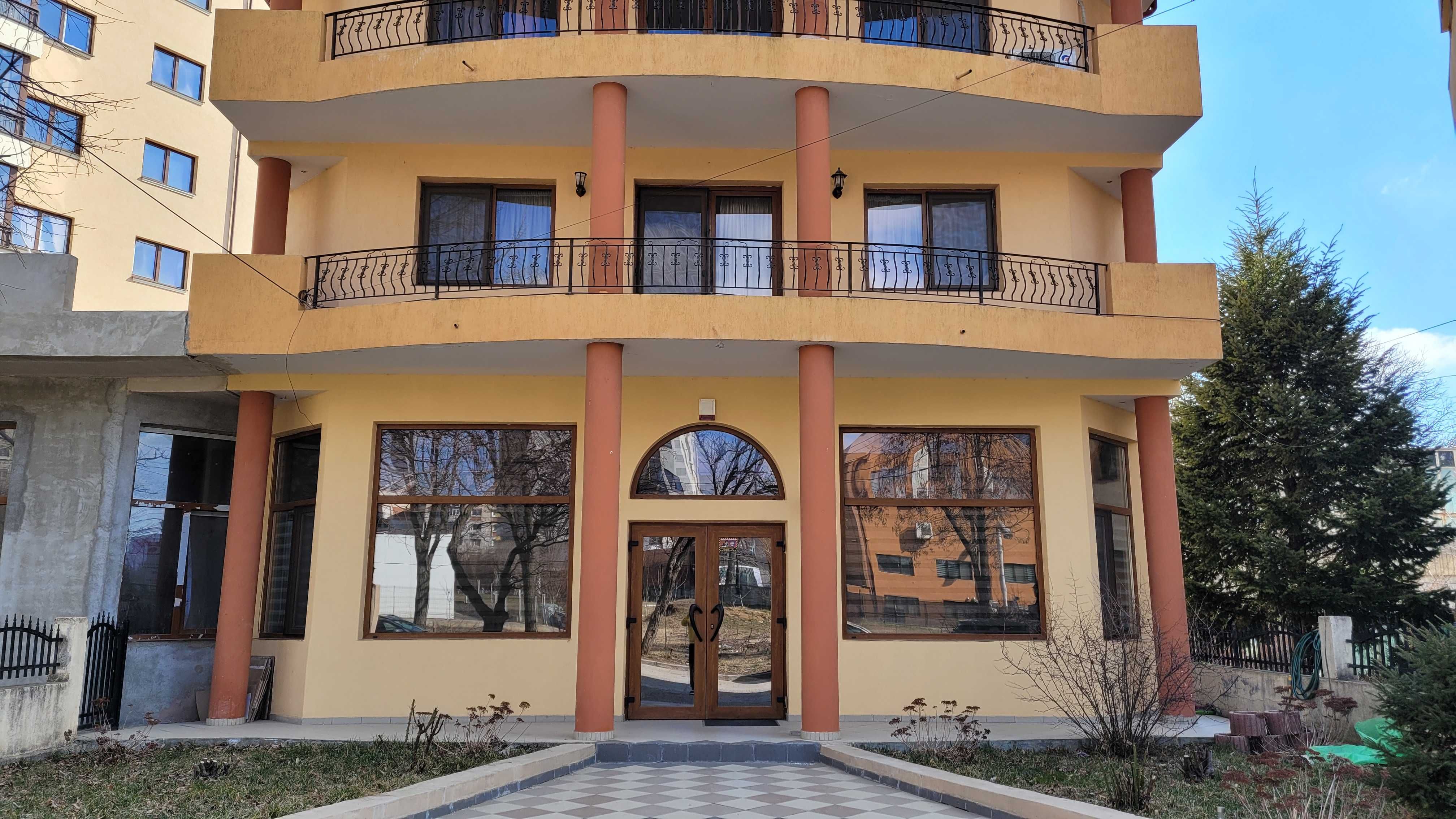 Spatiu comercial/rezidential, Parter 101 mp, zona CUG – Providenta