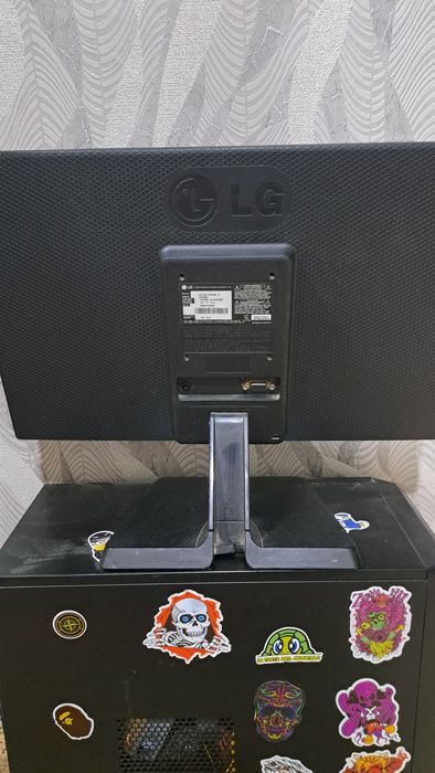 Продам монитор LG