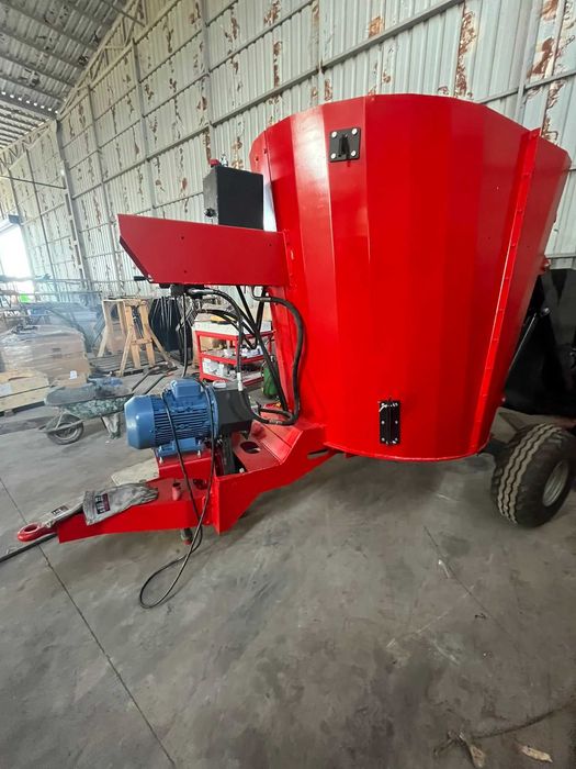 Mixer furaje Remorca tehnologica 3.5 m3