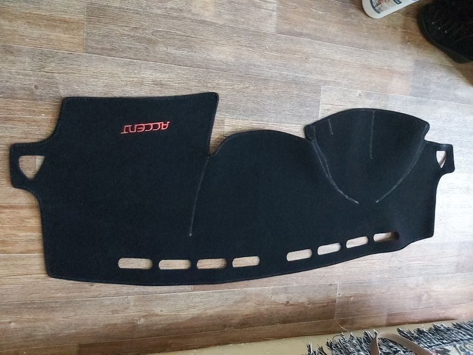 Коврики на панели и багажник Киа .Хюндай   по 5000тг. Фара левая рейст