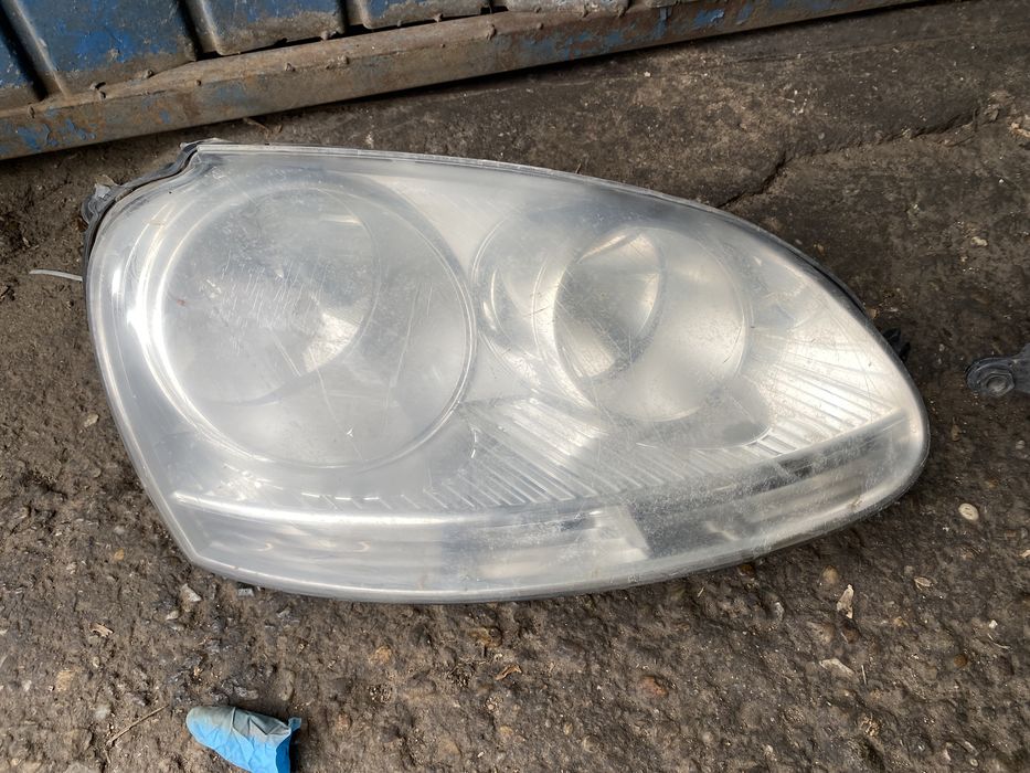 Far VW Golf 5 VW Jetta 2005 - 2010 faruri stanga dreapta golf V jetta