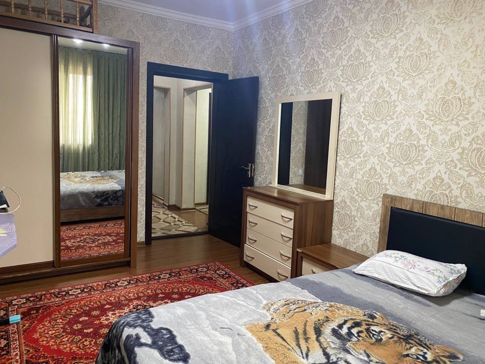 Срочно Продаётся квартира Чиланзар 7 2 ком ор.Катартал базар