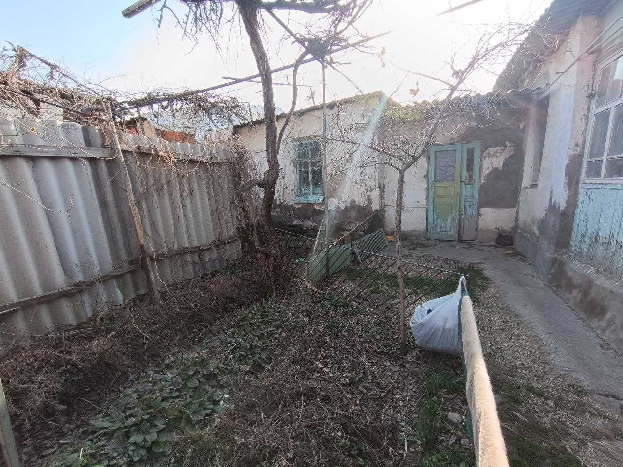 ул.ФаргонаЙули \ ул.Хамал ГАИ (Узбум) 2,65сот 4ком 80м2 Фасад 18м