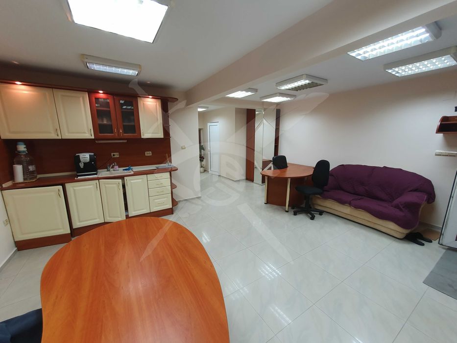 Продава се Офис в Бургас, Център - 34 кв.м за 1765 €/кв.м - Снимка #1