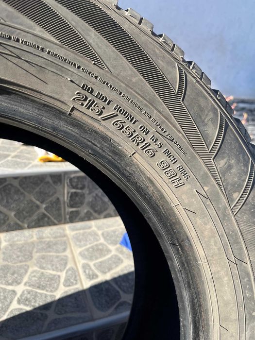 Anvelope Falken iarna dimensiunea 215/65/16   98H