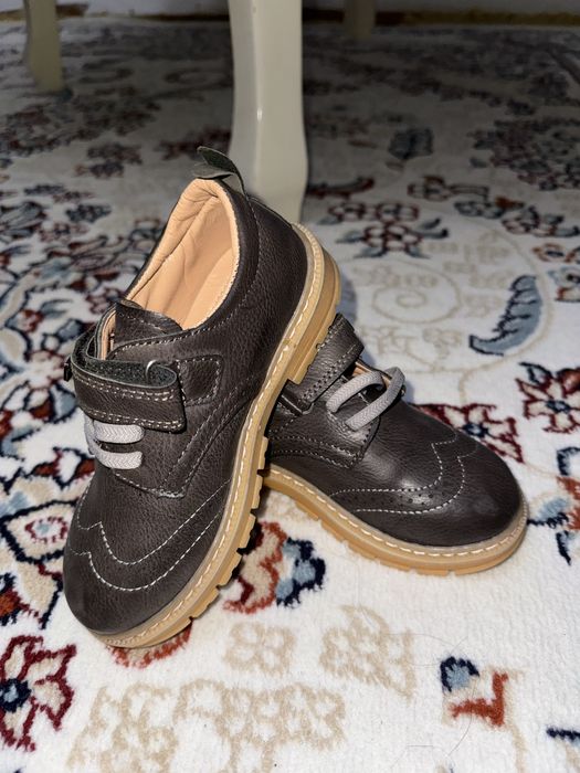 Туфли для мальчика новые