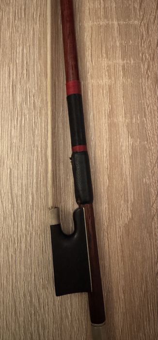 4/4 лък за цигулка