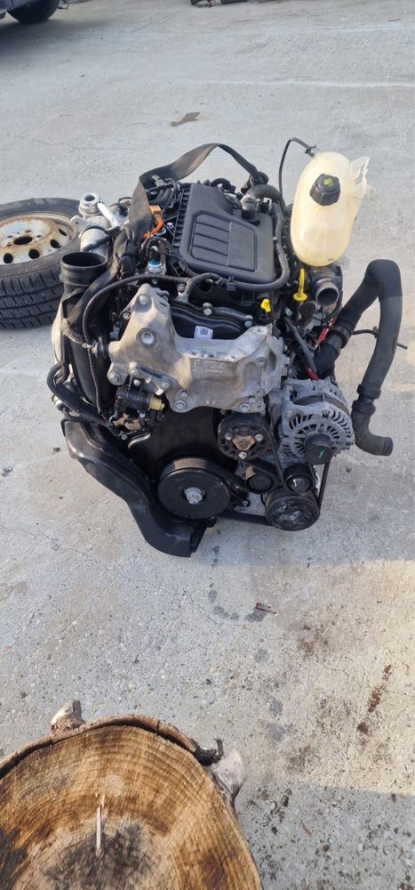 Motor biturbo opel vivaro 2019 1.6 cdti 2019 renault trafic mercedes