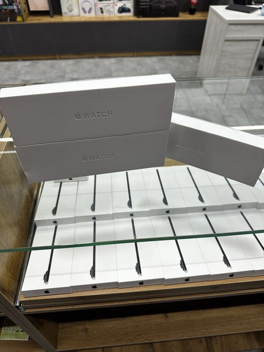 I watch 11- 46 black