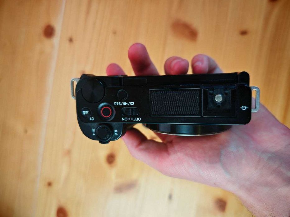 Body Sony ZV-E10 (Negru) - Impecabil