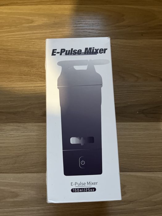 Чисто нов електрически шейкър