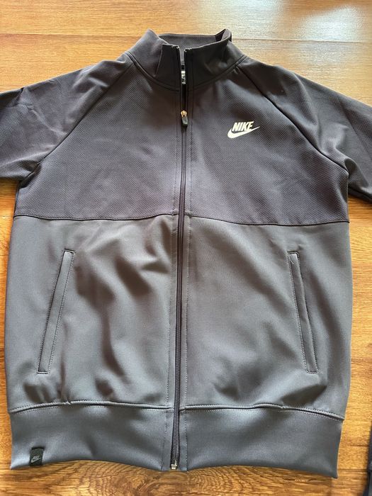 Мъжки екип Nike в сиво,материя лакоста