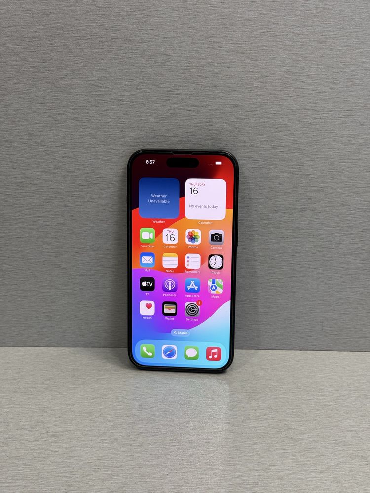 Продавам перфектен iPhone 15 100%