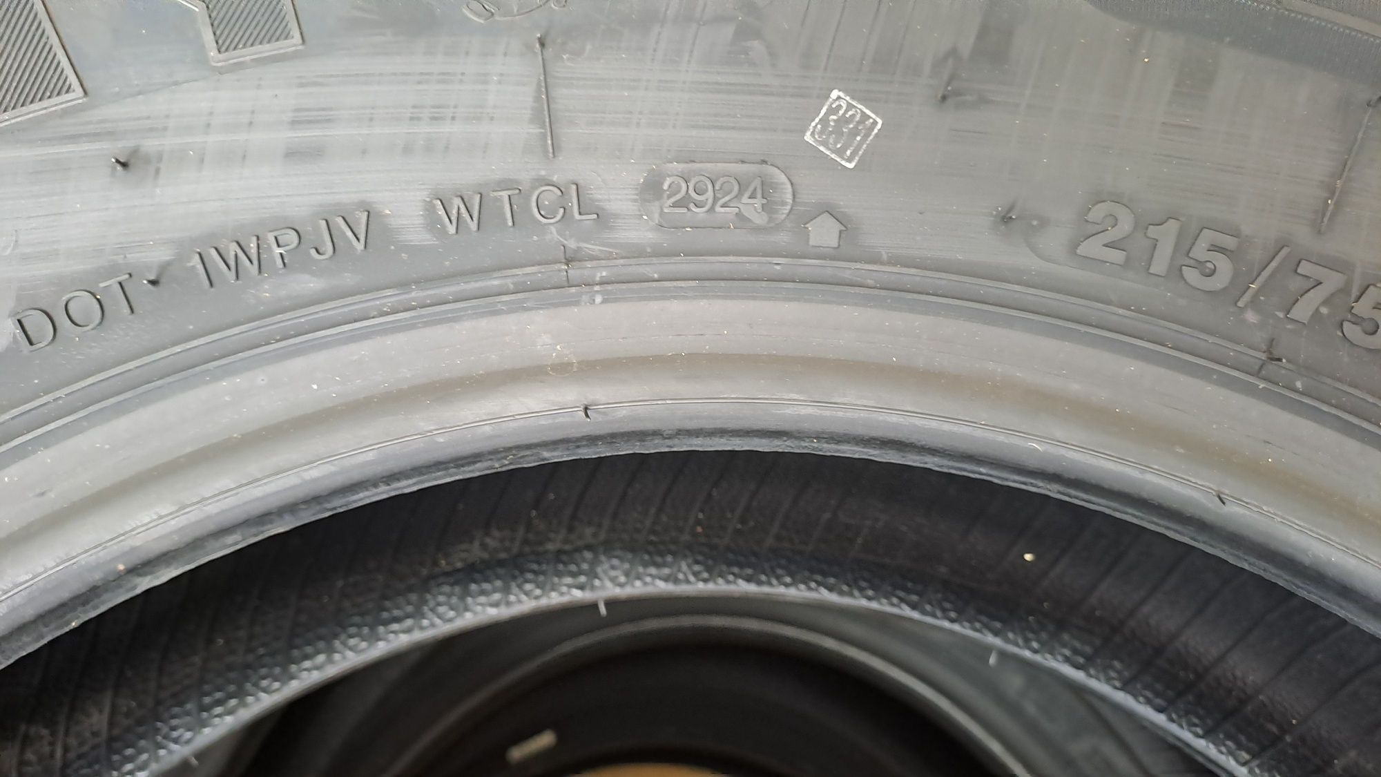 Anvelope noi all season 215 75 r16c