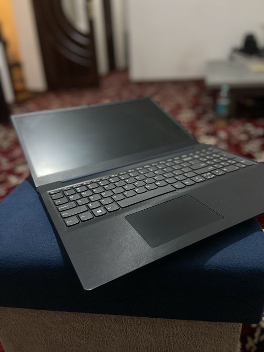 Lenova notebuk sotikadi toza