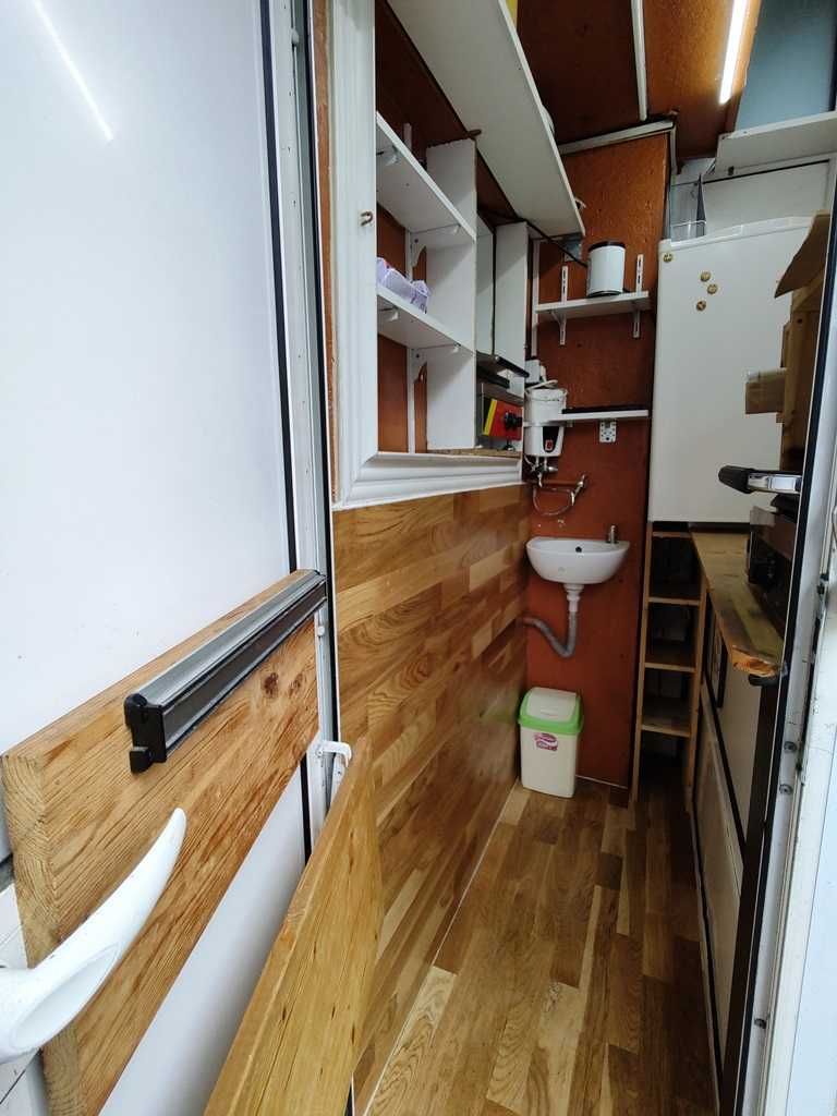 Дава се под наем Заведение в София, Център - 8 кв.м за 230 € - Снимка #5