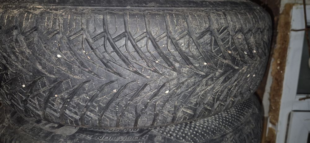 Гуми 14" всесезонни