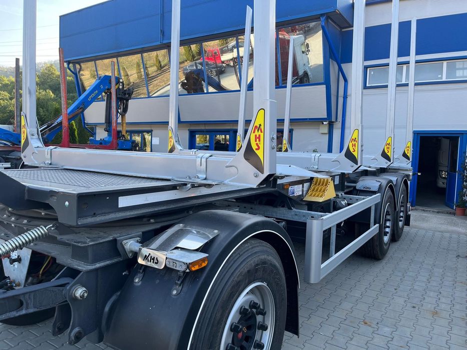 Remorca transport bustean forestier