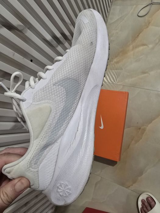 Мъжки Маратонки Nike Revolution 7 white 46