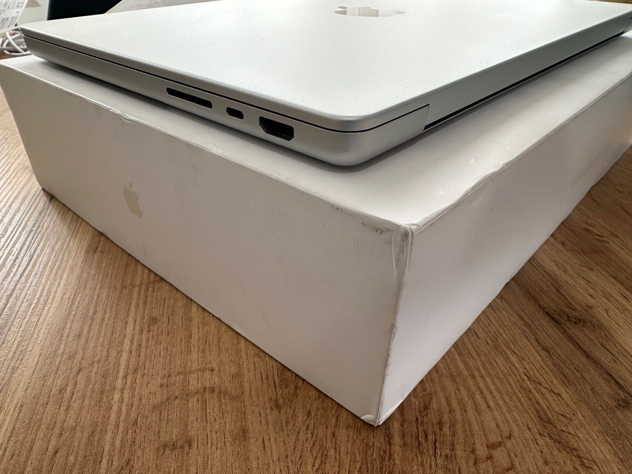 НОВ MacBook Pro 14" M3 PRO 12CPU, 18GPU, 18RAM, 1TB SSD
