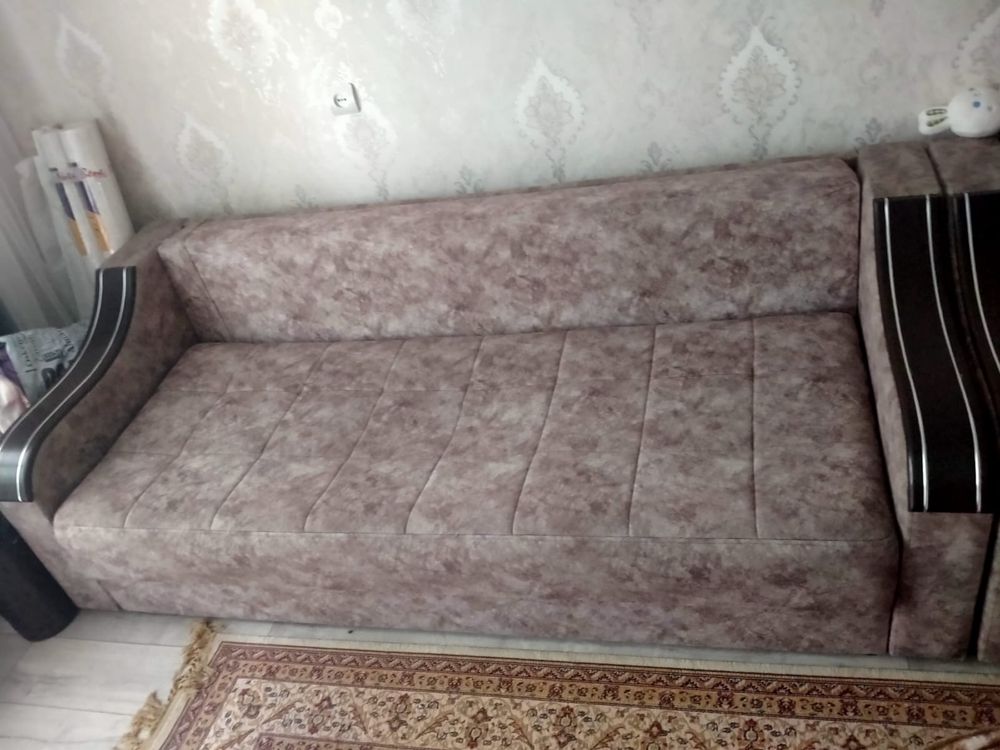 Продам удобный диван