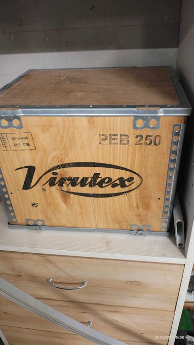 Криволинейна кантираща машина Вирутекс