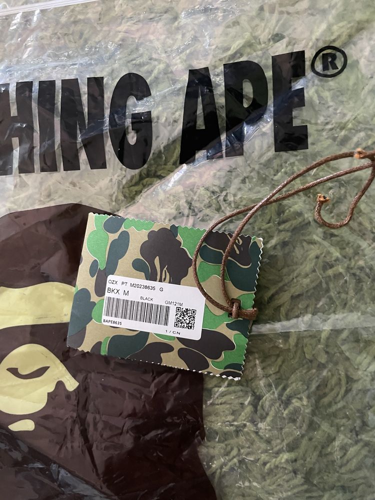 pantaloni scurti Bape, marime M