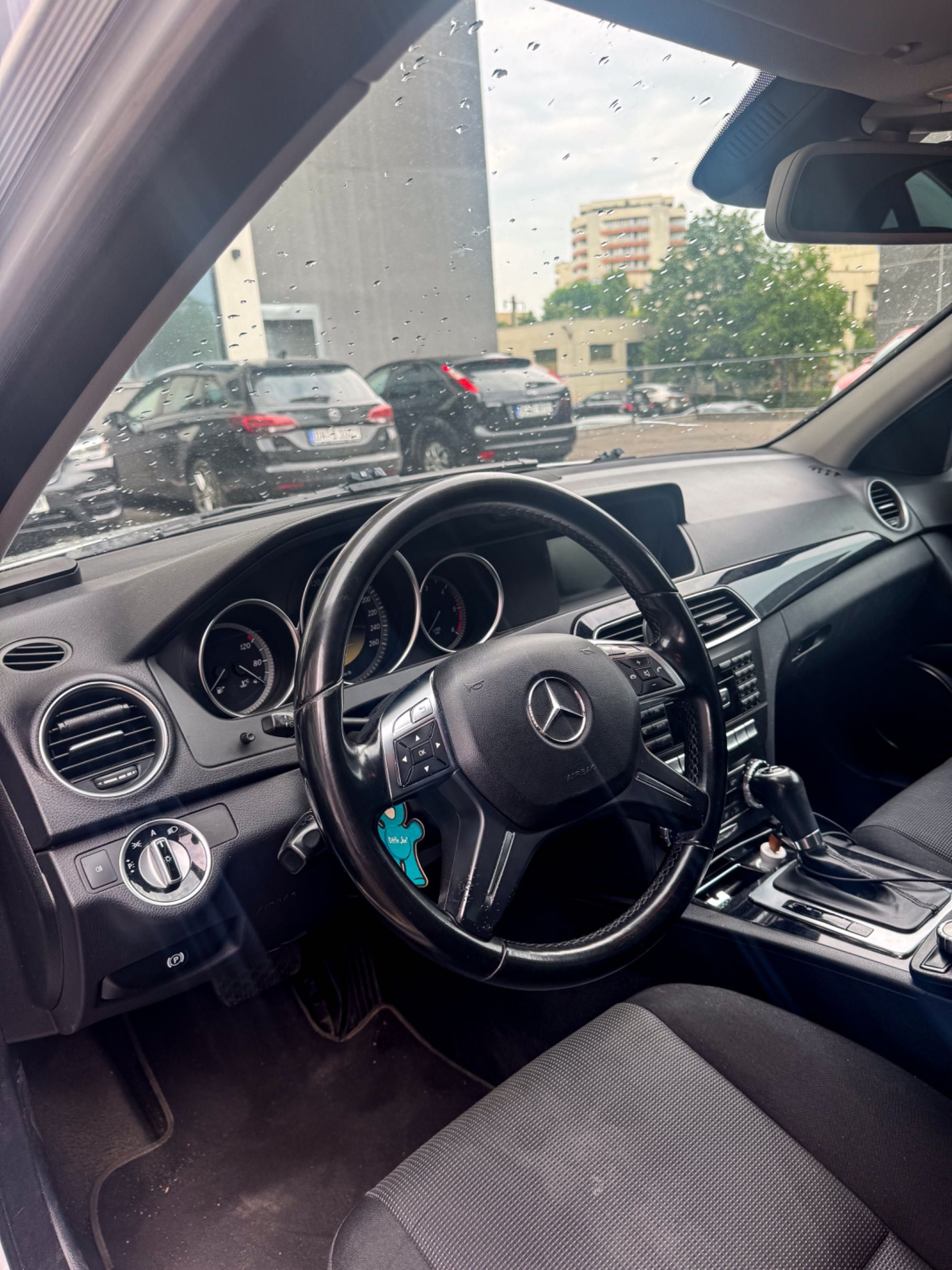 Mercedes-Benz c200 w204 facelift